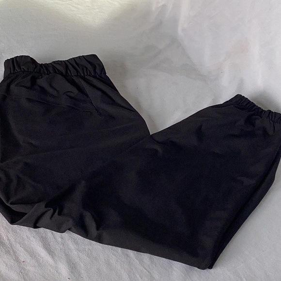 Lululemon joggers - Picture 15 of 16